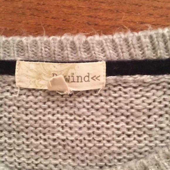 CREAM OWL SWEATER PREOWNED HOOT XS - Picture 4 of 4